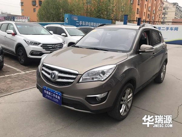 不到5万元就能买到的SUV—长安CS35，运动时髦配置丰富