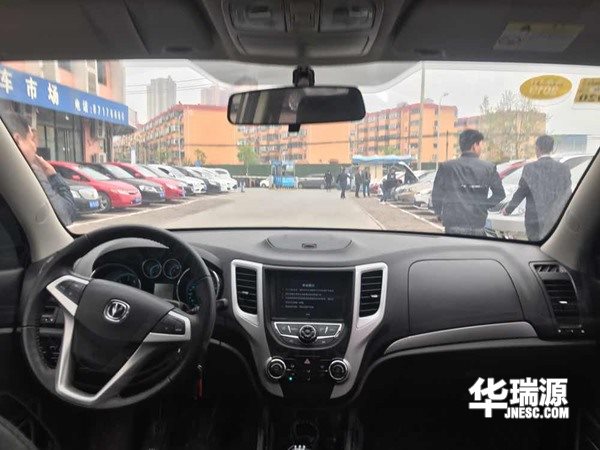 不到5万元就能买到的SUV—长安CS35，运动时髦配置丰富