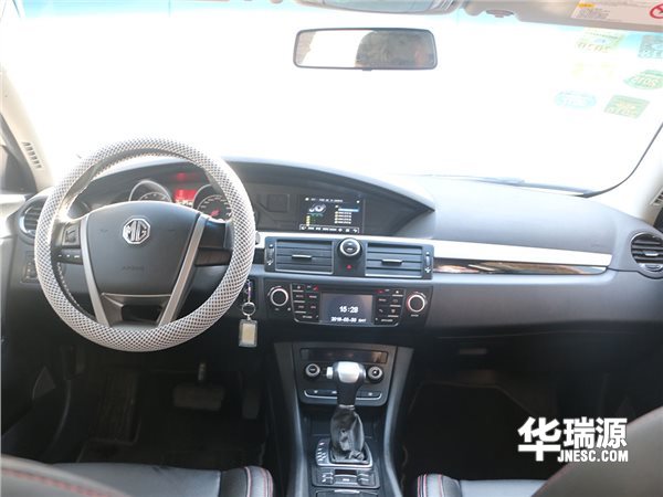 2013款名爵MG6,视觉风格饱满,被人爱不释手