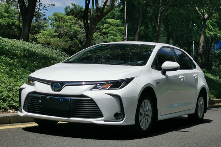 深圳二手丰田卡罗拉 2019款 双擎 1.8L E二手CVT 先锋版
