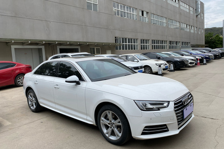 德宏二手奥迪A4L 2018款 30周年版 40 TFSI 进取版