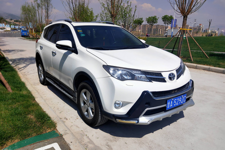 嘉峪关二手丰田RAV4荣放 2013款 2.5L 手自一体 精英版