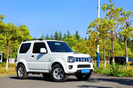 西双版纳二手铃木吉姆尼 2012款 1.3L 自动 JLX 导航版