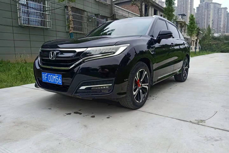 襄阳二手本田UR二手V 2017款 370TURBO 手自一体 两驱 尊贵版 国V