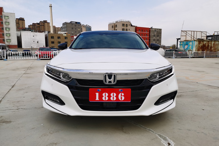 乌鲁木齐二手本田雅阁 2018款 260TURBO 豪华版 国V