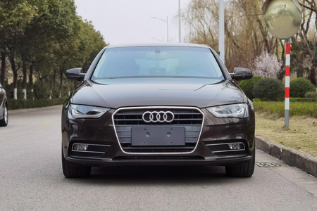南京二手奥迪A4L 2013款 35 TFSI 自动 标准型