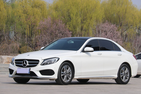 济宁二手奔驰C级 2018款 C 200 L 运动轿车