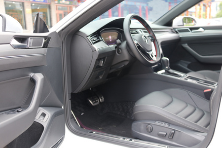 济宁二手一汽二手大众CC 2020款 330TSI 双离合 魅颜版 国VI