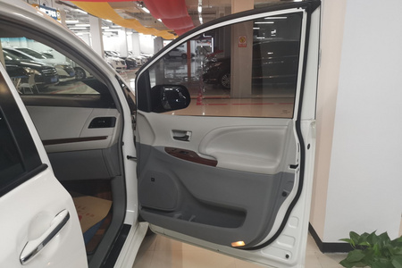 鹤壁二手丰田Sienna 2013款 3.5L 四驱 自动型