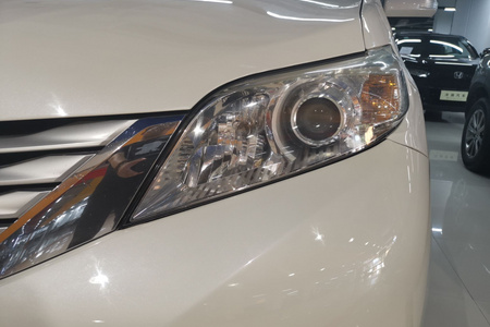 鹤壁二手丰田Sienna 2013款 3.5L 四驱 自动型